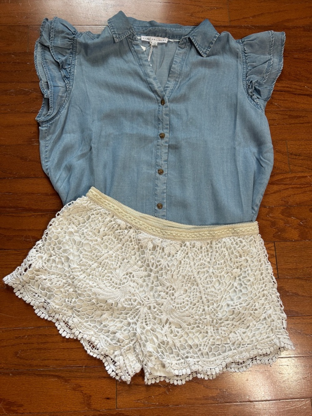 Cream Crochet Lace Shorts